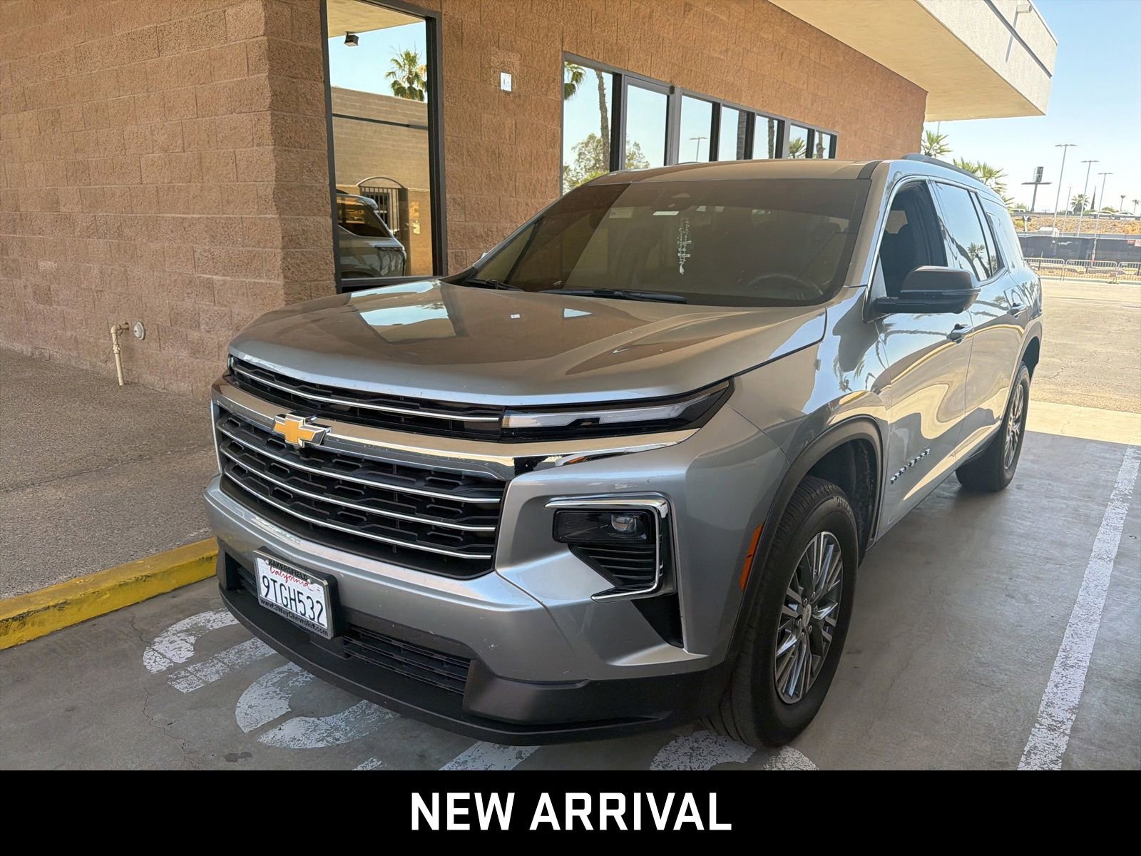 2025 Chevrolet Traverse FWD LT's photo