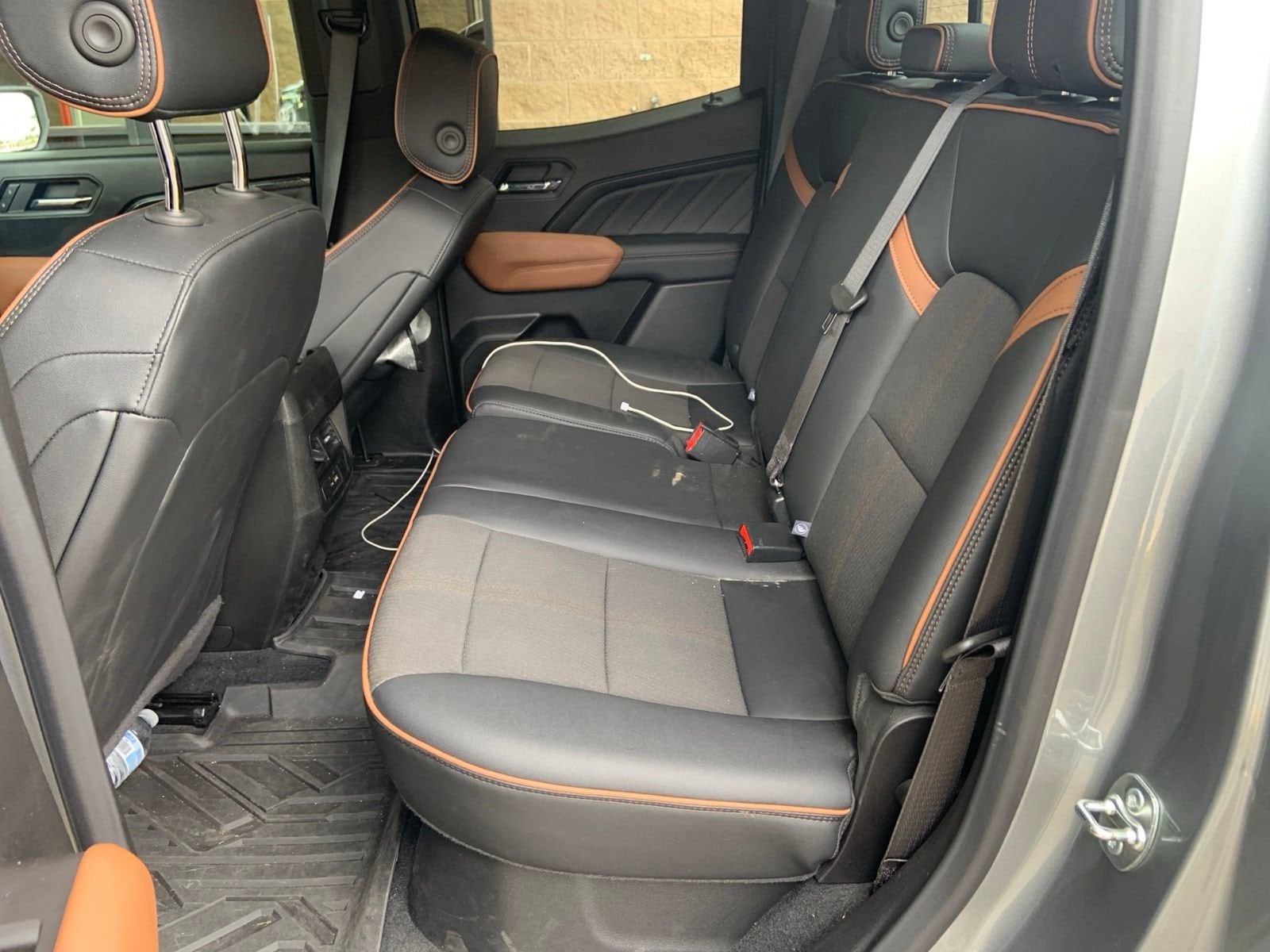 2025 GMC Canyon AT4 - Photo 18