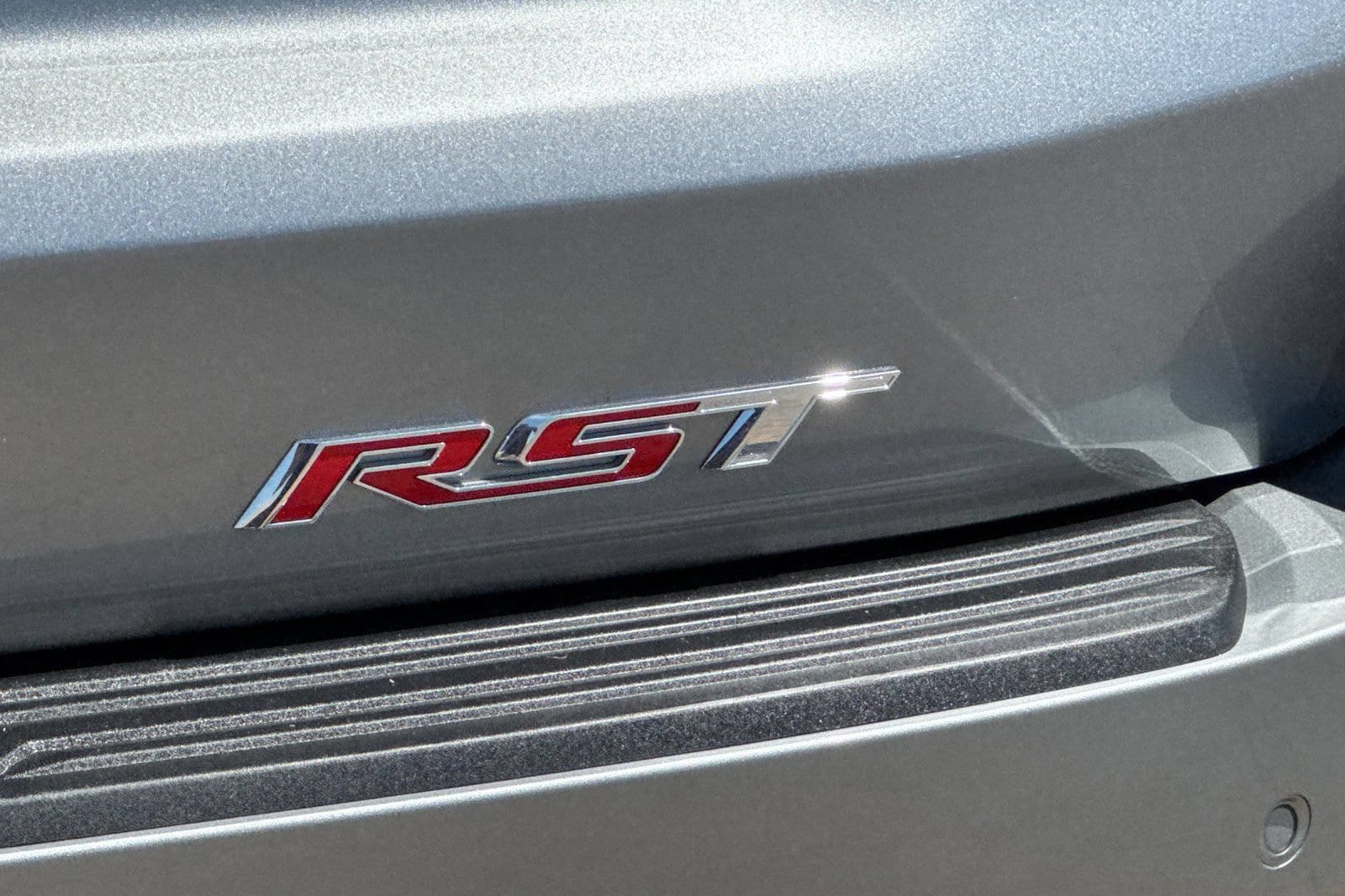2026 Chevrolet Suburban RST - Photo 29