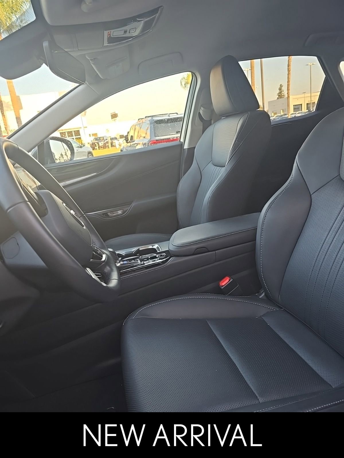 2024 Lexus NX 250 photo 3