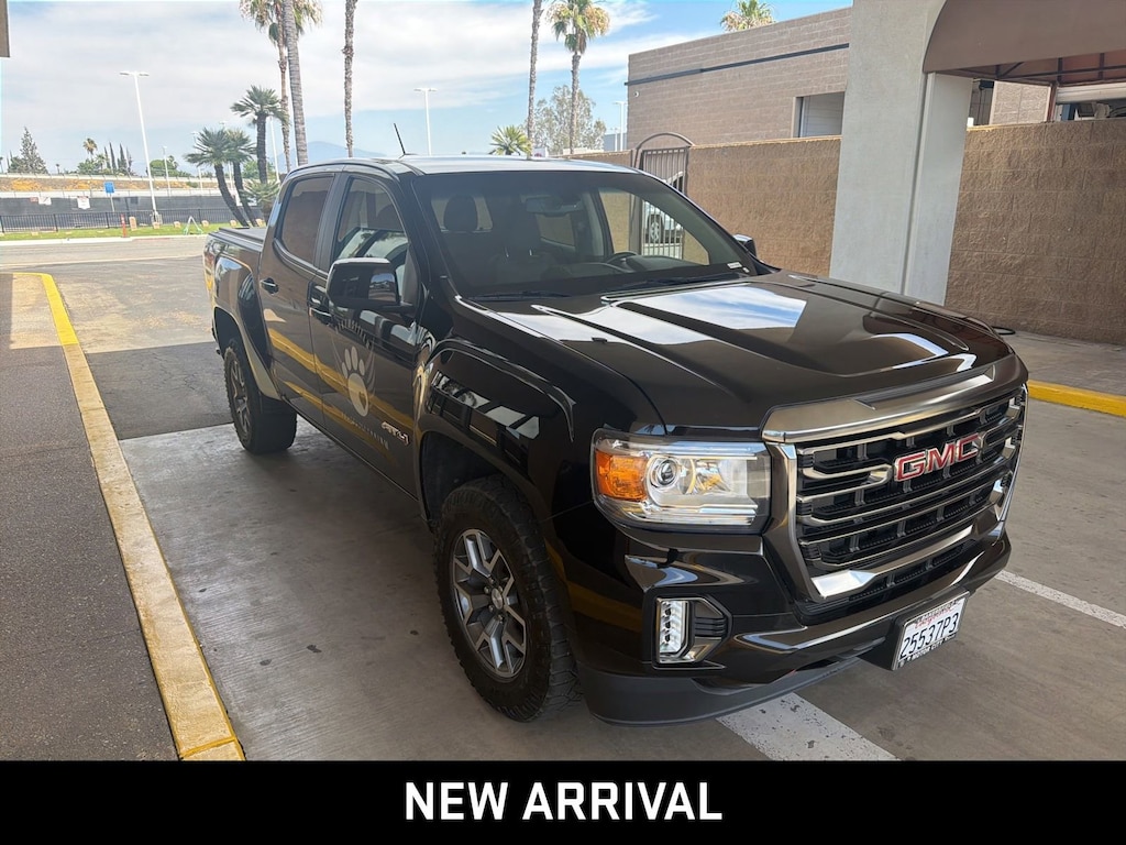 Used 2022 GMC Canyon AT4 - Cloth Truck