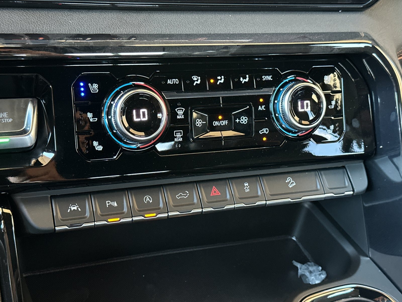 2026 GMC Sierra 1500 AT4 - Photo 18