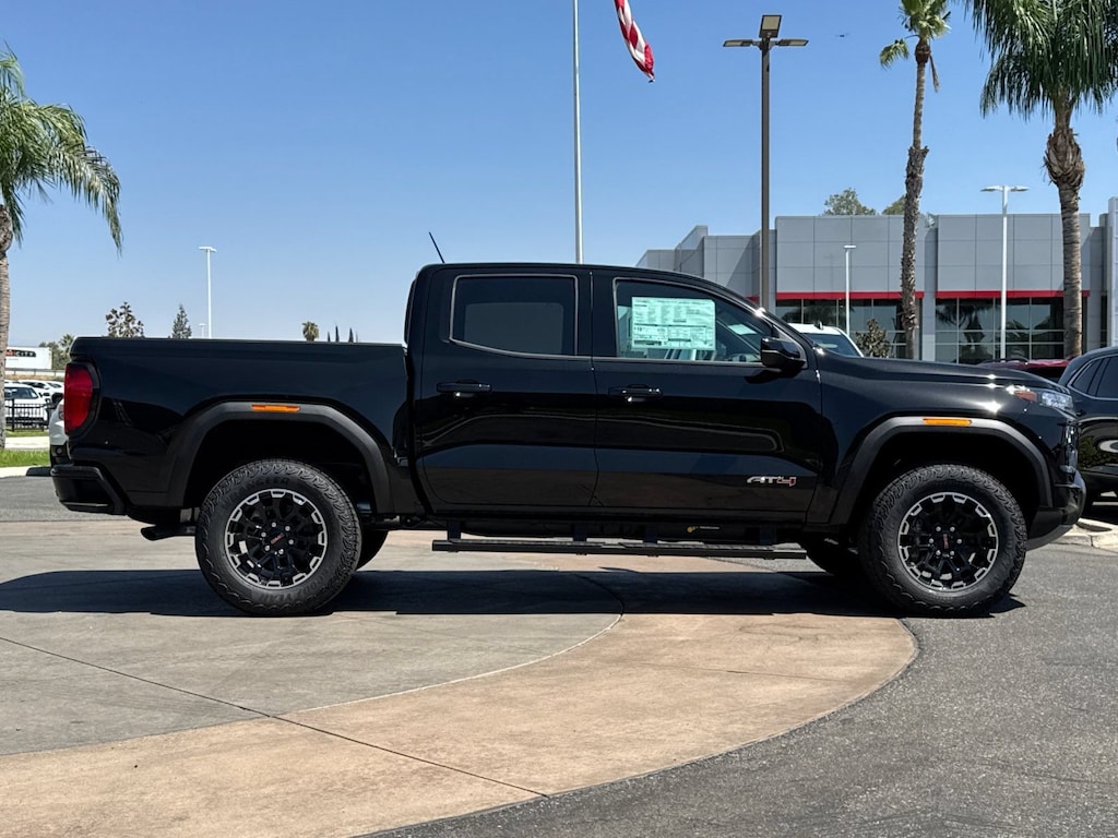 New 2026 GMC Canyon AT4 Truck