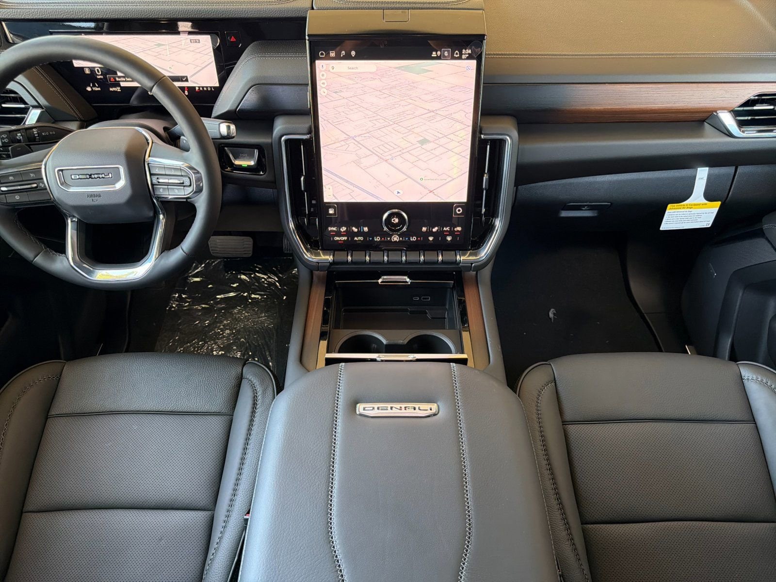 2026 GMC Yukon Denali - Photo 12