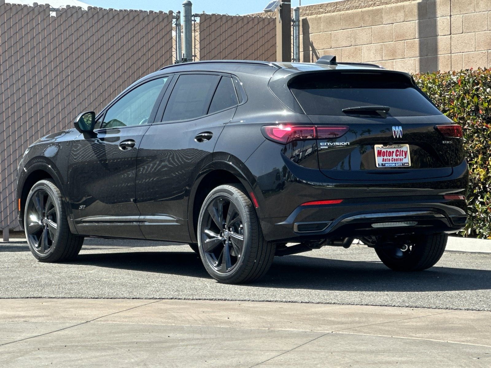 2026 Buick Envision Sport Touring photo 4