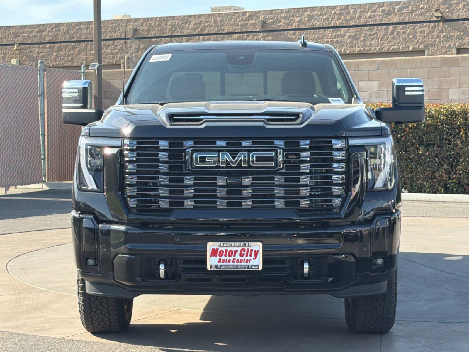 2026 GMC Sierra 2500HD Denali Ultimate - Photo 8
