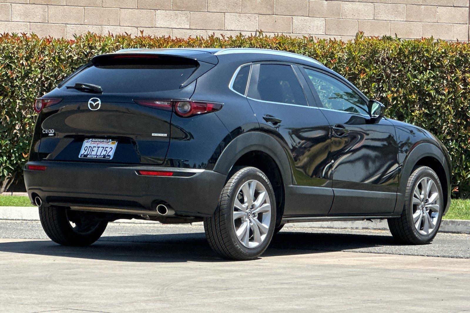 2022 Mazda CX-30 2.5 Select photo 4