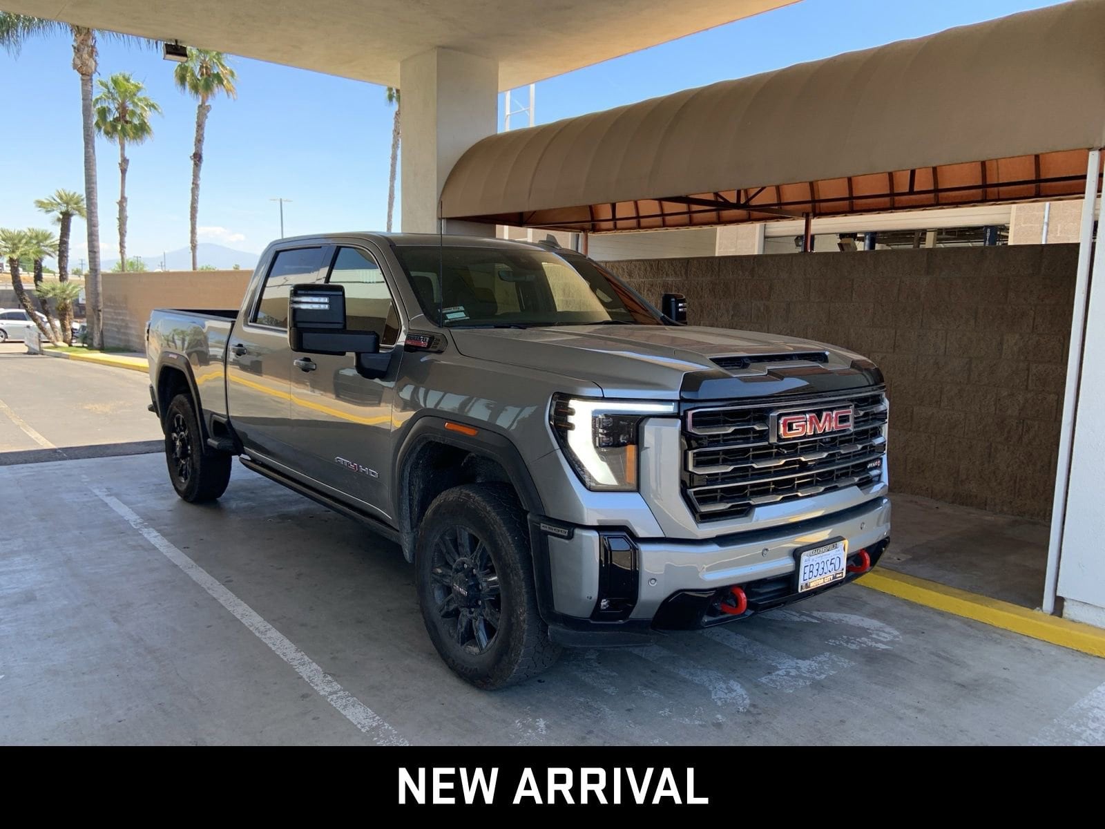 2025 GMC Sierra 2500 HD AT4 photo 3