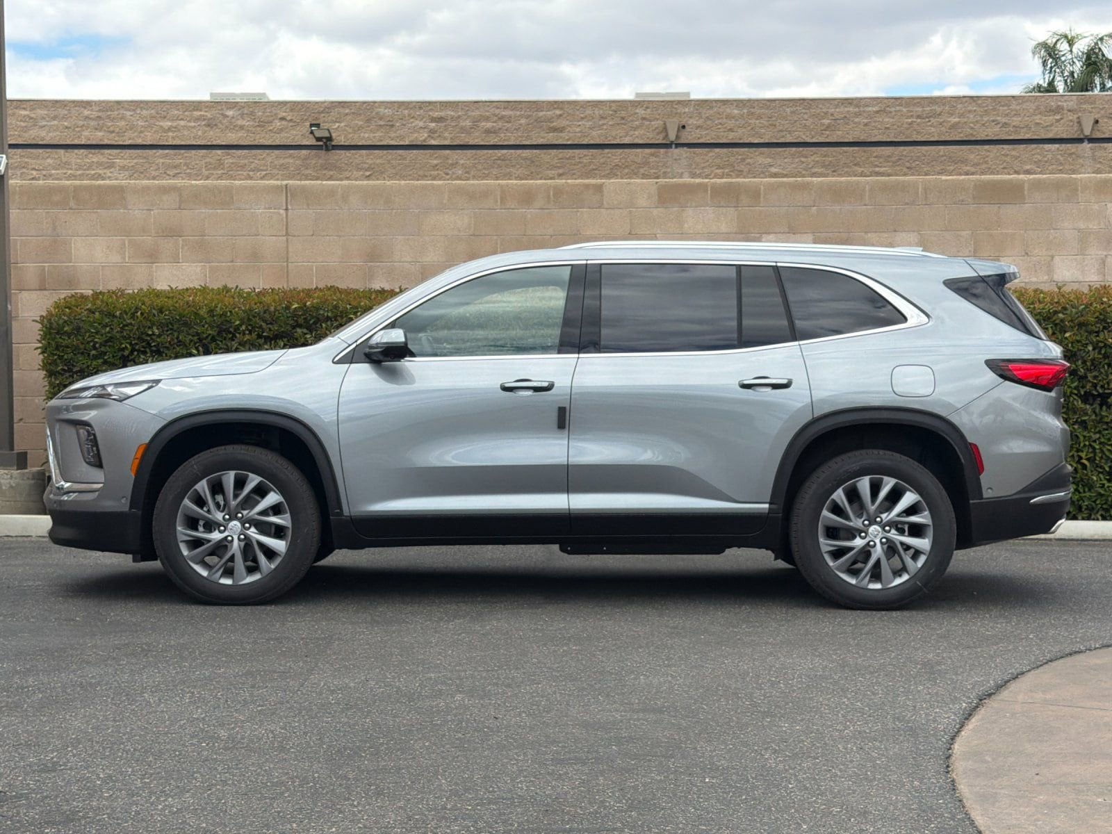 2026 Buick Enclave Preferred - Photo 6