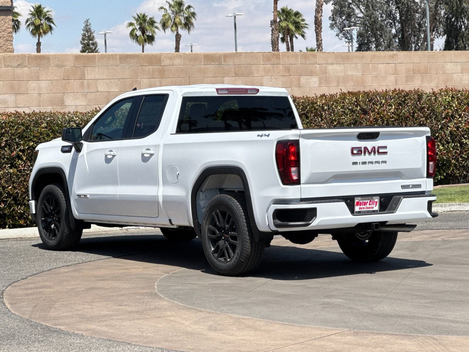 2026 GMC Sierra 1500 Elevation photo 4