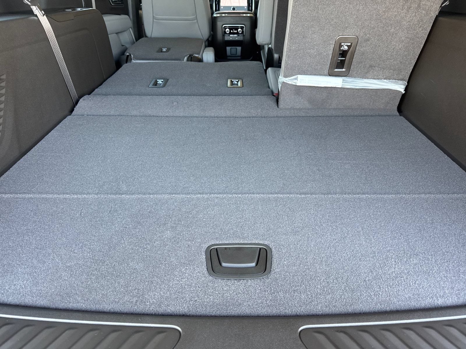 2026 GMC Yukon XL Elevation - Photo 16
