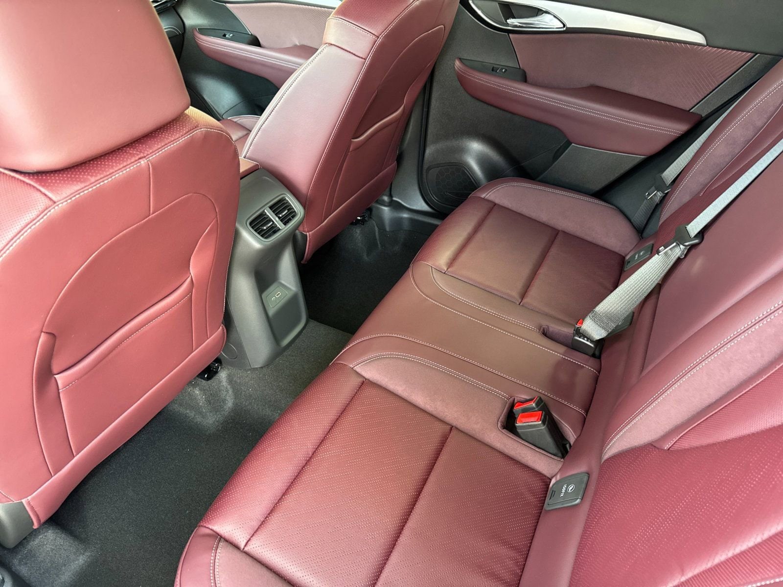 2026 Buick Envision Sport Touring - Photo 11