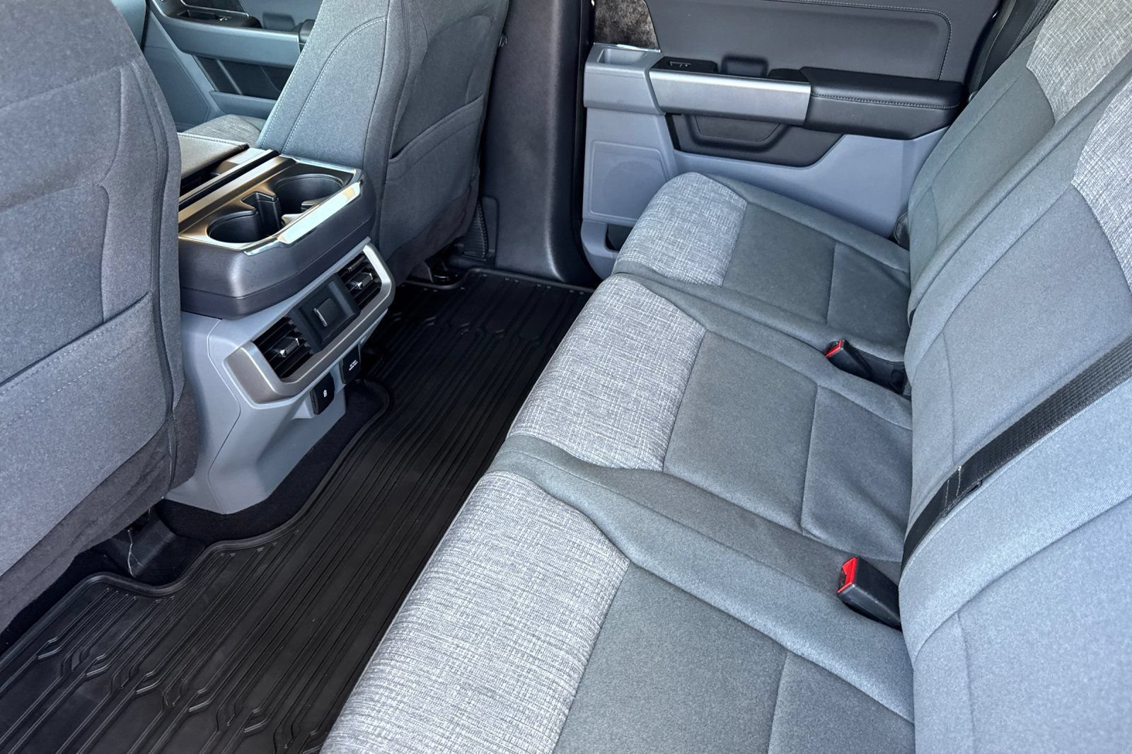 2023 Ford F-150 XLT - Photo 13