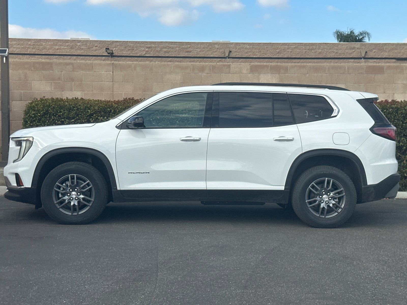 2026 GMC Acadia Elevation - Photo 6