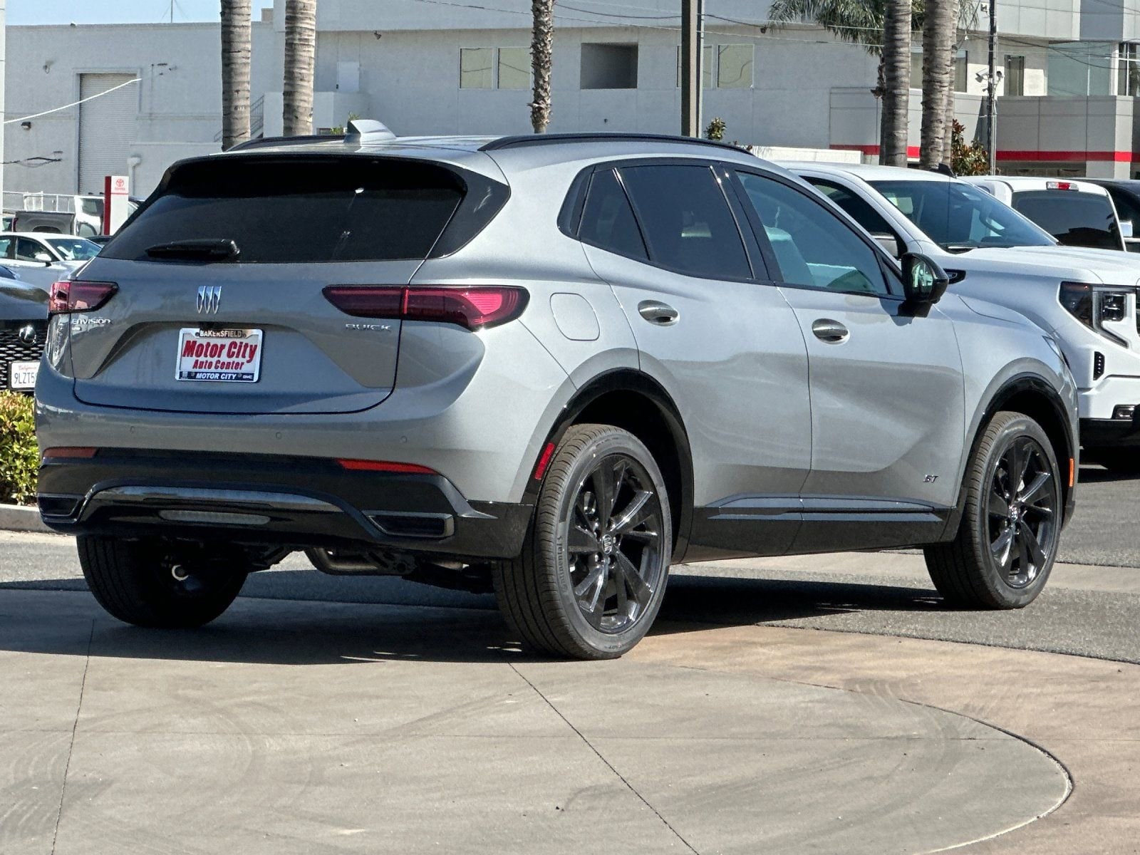 2026 Buick Envision Sport Touring photo 2