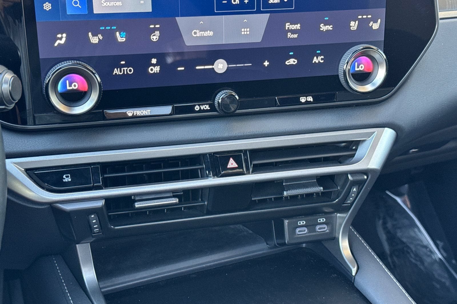 2024 Lexus RX PHEV 450h+ - Photo 21