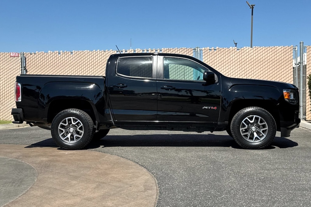 Used 2022 GMC Canyon AT4 - Cloth Truck