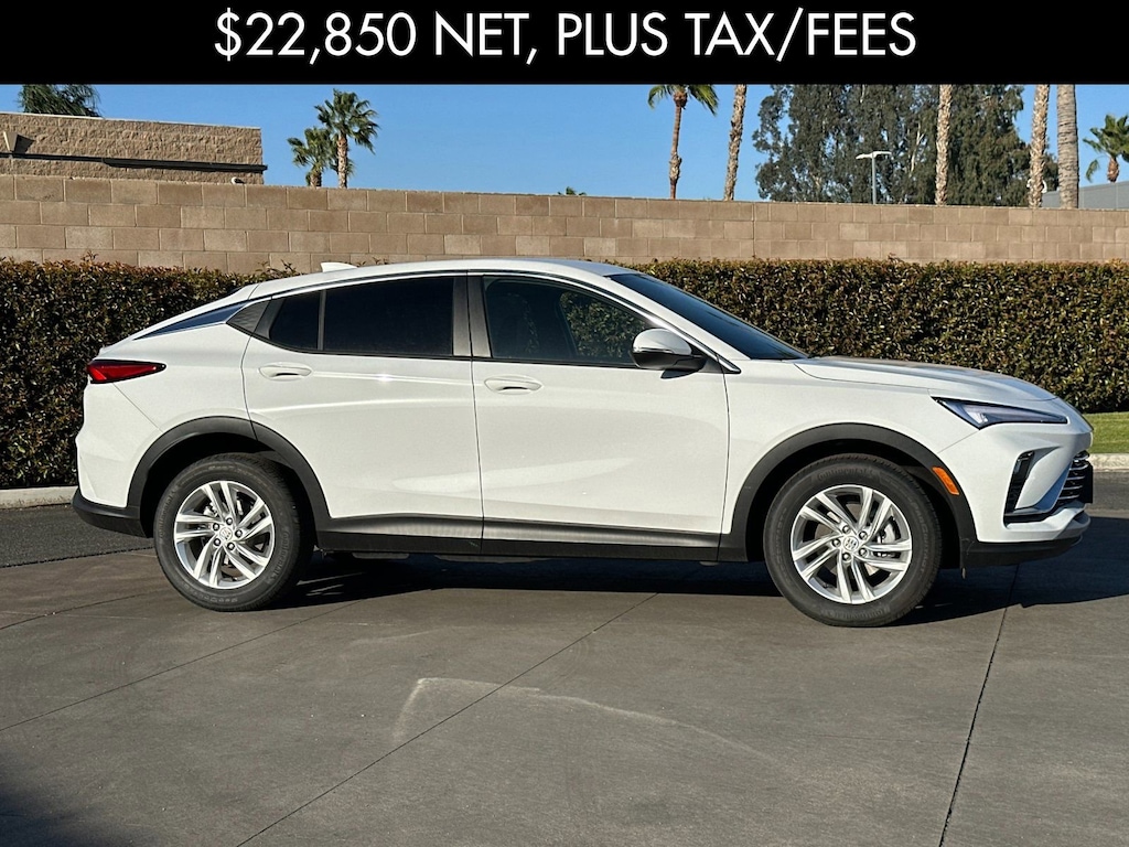 New 2025 Buick Envista Preferred SUV