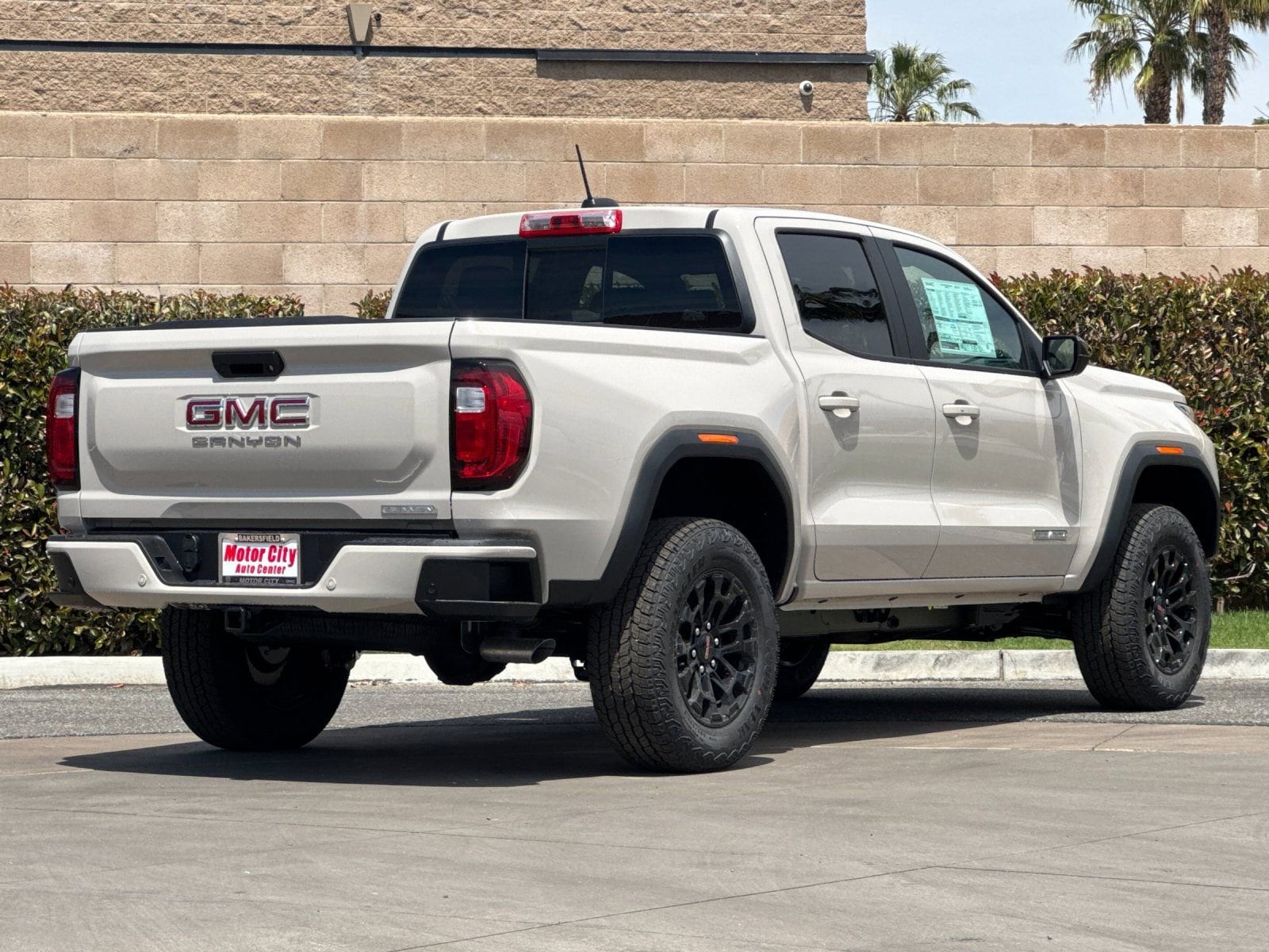 2026 GMC Canyon Elevation photo 2