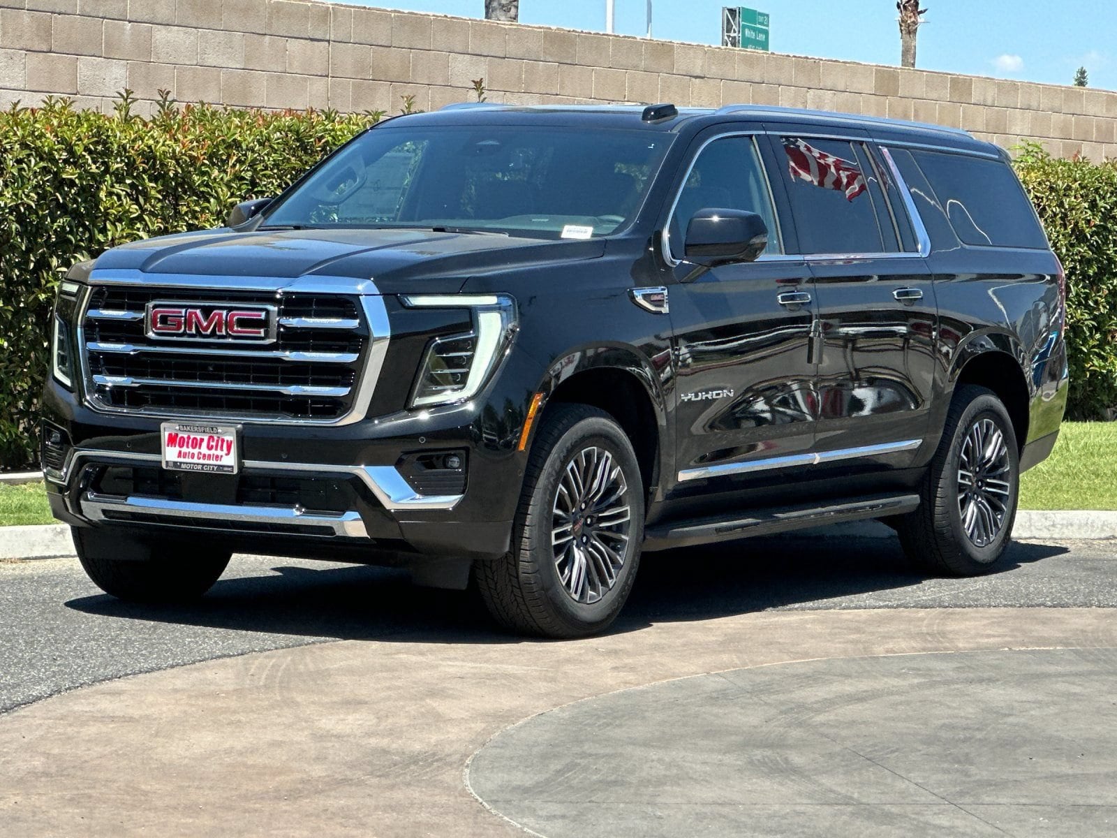2026 GMC Yukon XL Elevation - Photo 7