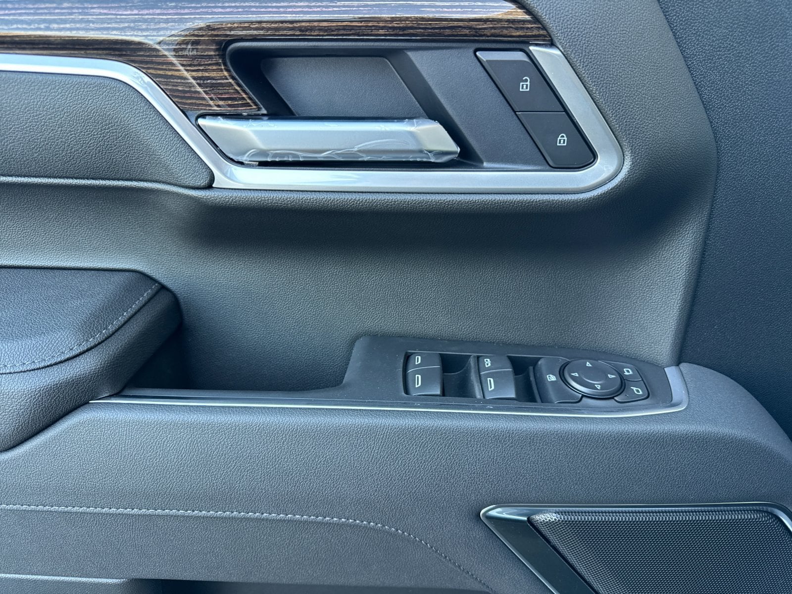 2026 GMC Sierra 1500 Elevation - Photo 10