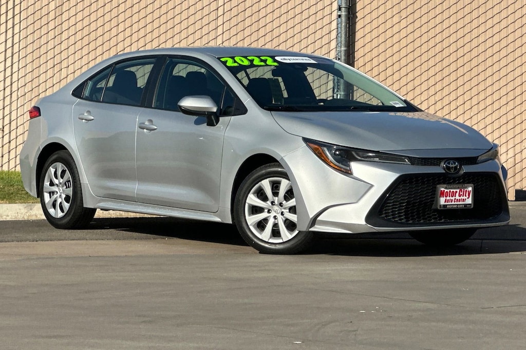 Used 2022 Toyota Corolla LE Sedan