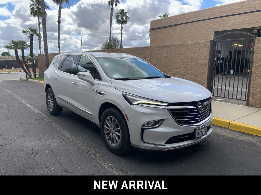 Used 2024 Buick Enclave Essence SUV