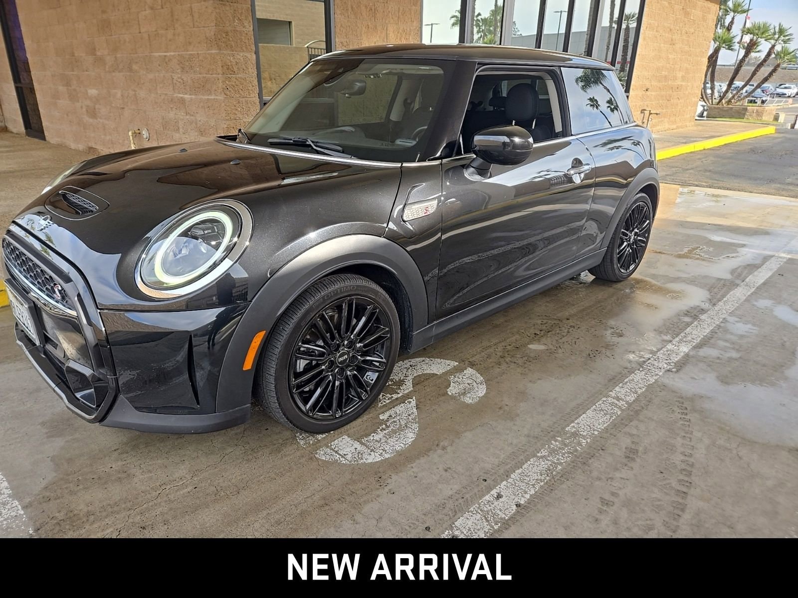 2024 MINI Hardtop 2 Door S's photo