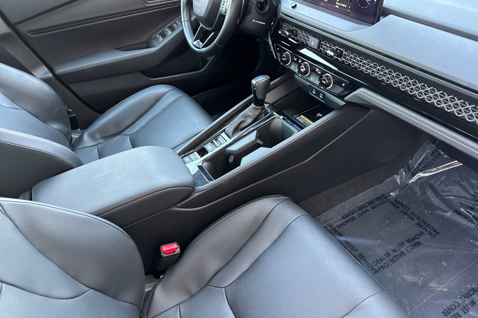 2025 Honda Accord Hybrid EX-L - Photo 16
