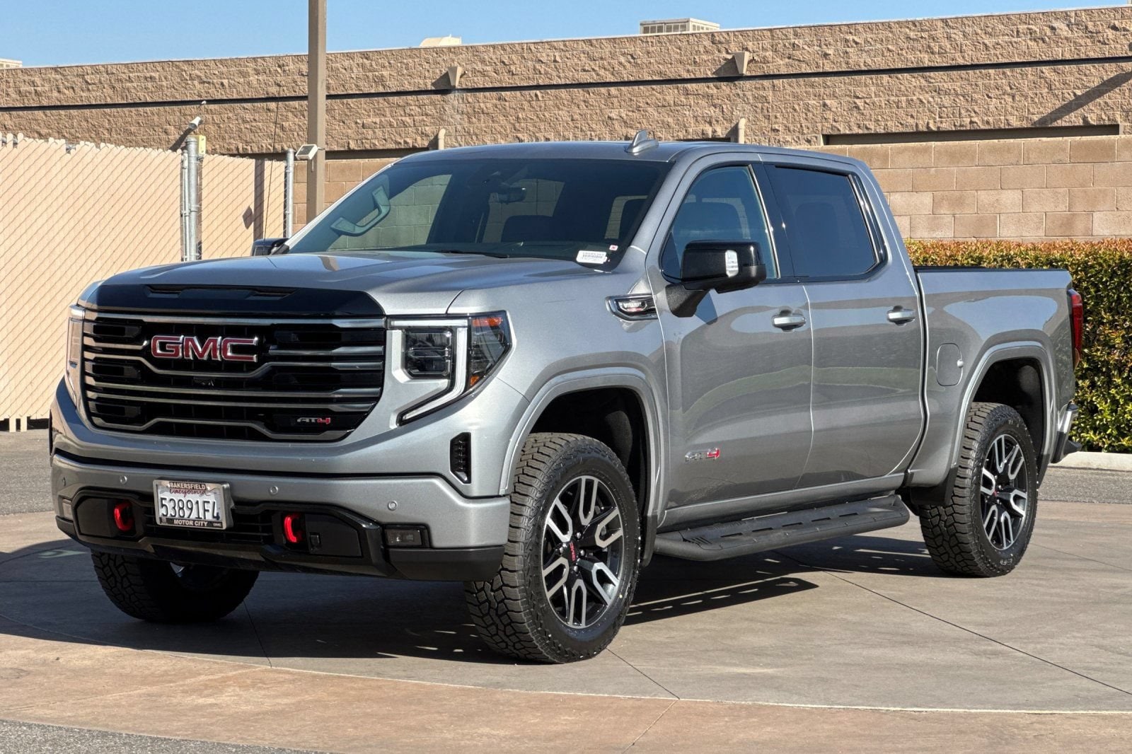 2025 GMC Sierra 1500 AT4 - Photo 8