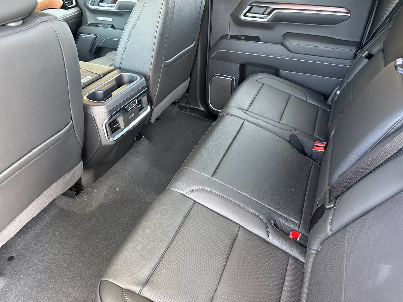 2026 GMC Sierra 1500 Denali - Photo 10