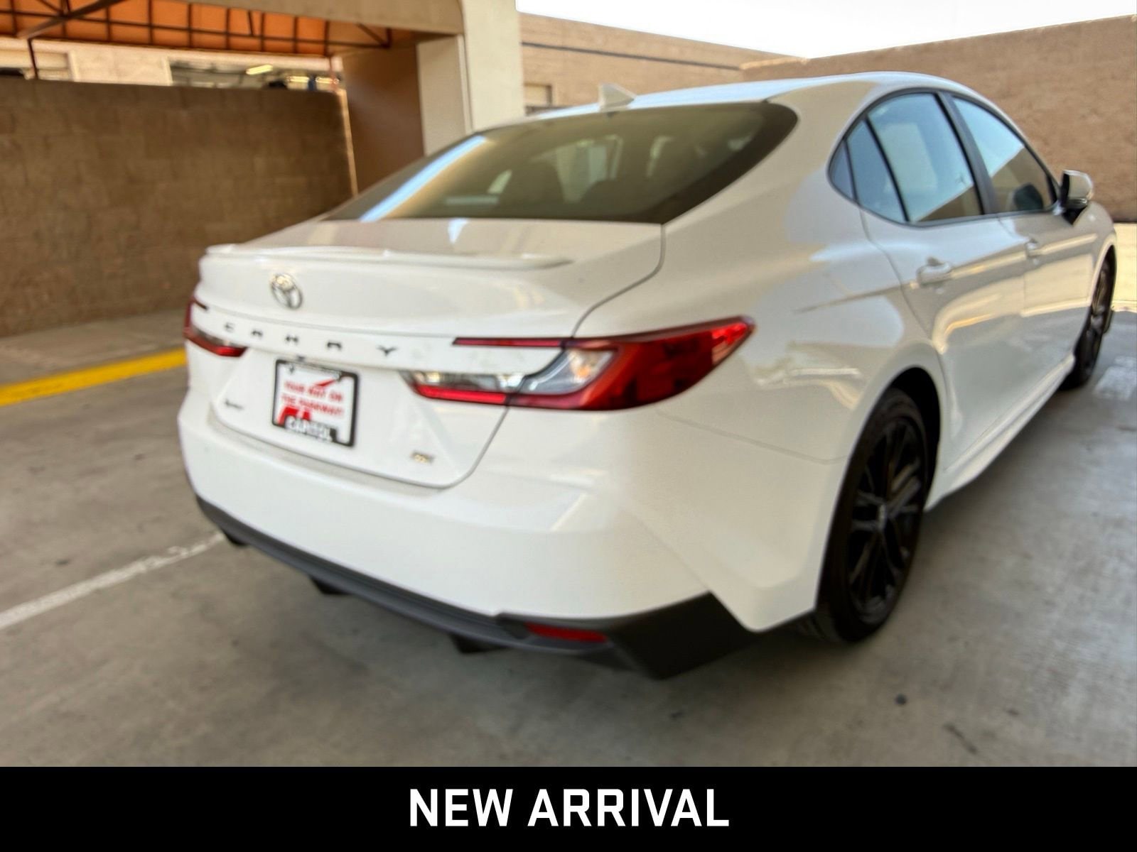 2025 Toyota Camry LE photo 4