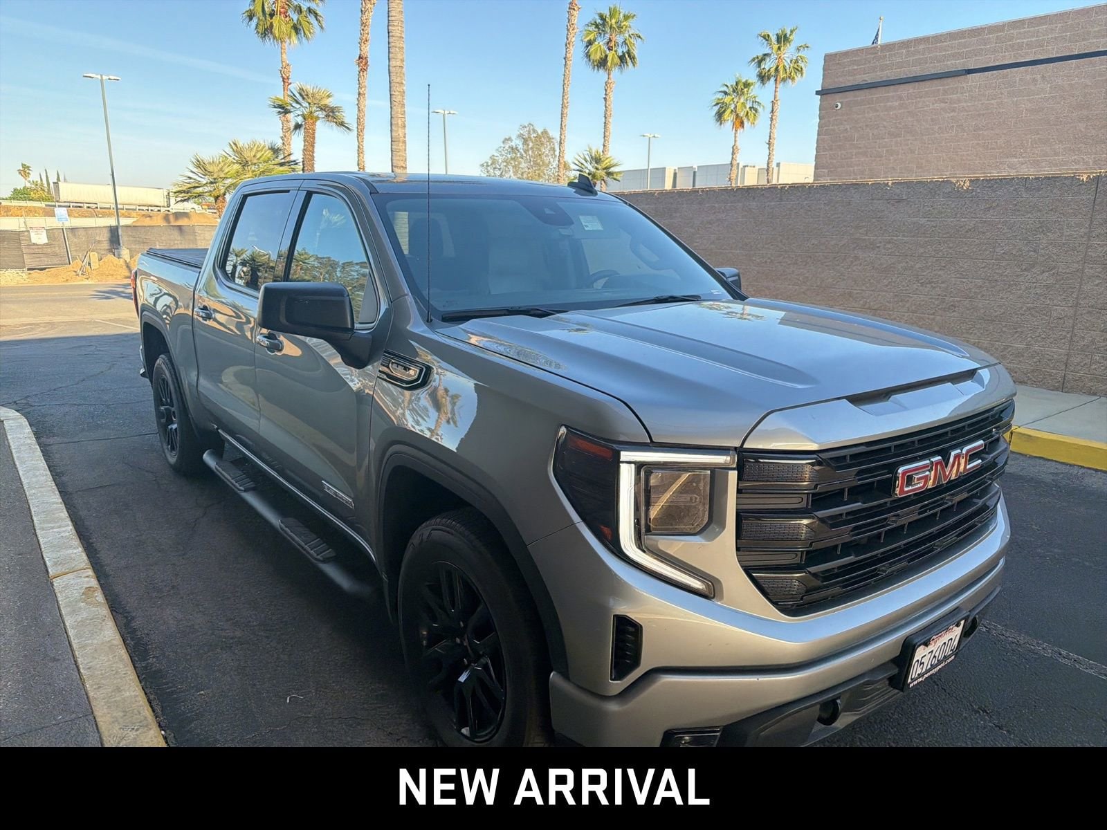 2025 GMC Sierra 1500 Elevation photo 3