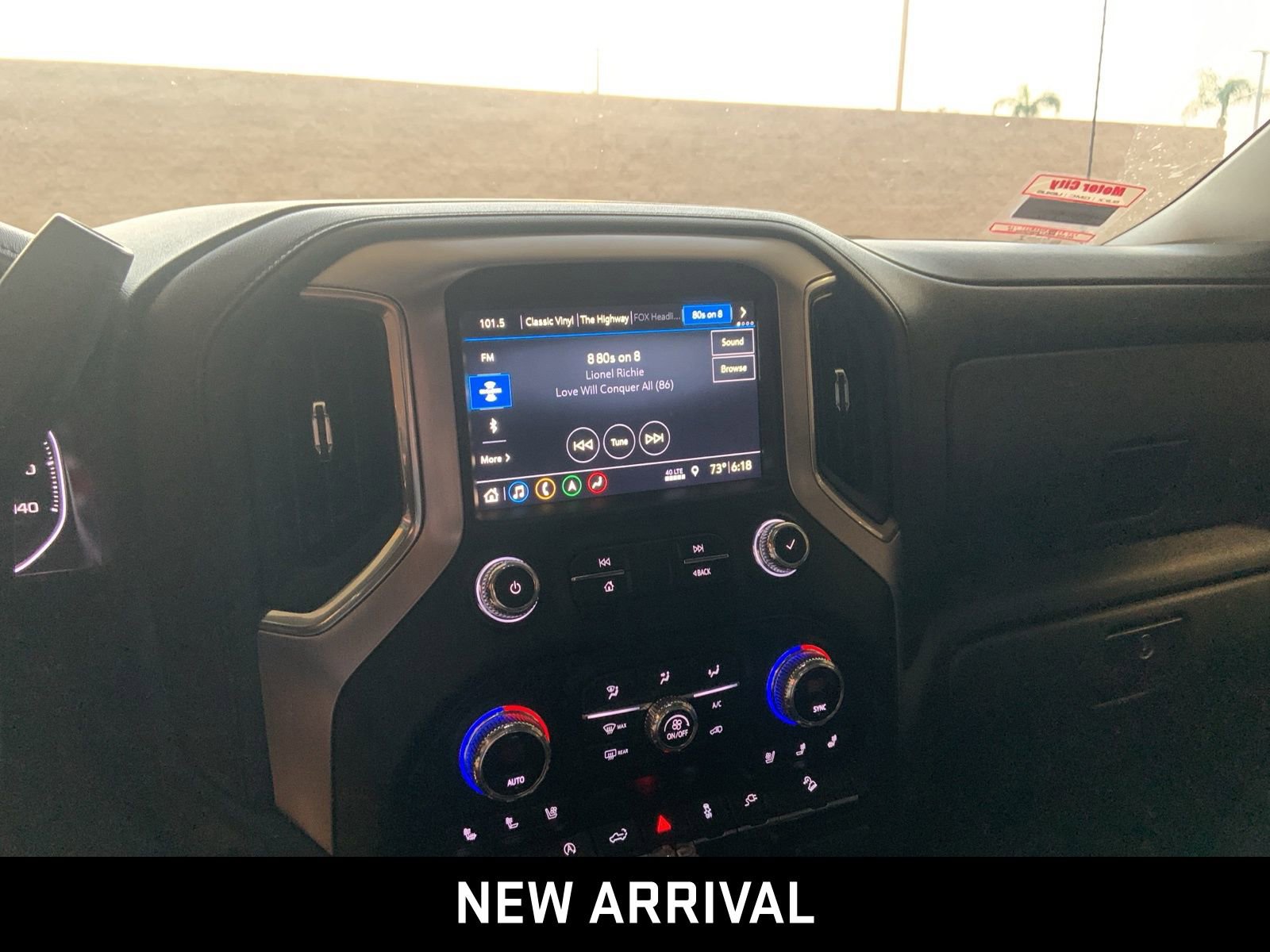 2019 Gmc Sierra 1500 SLT photo 3