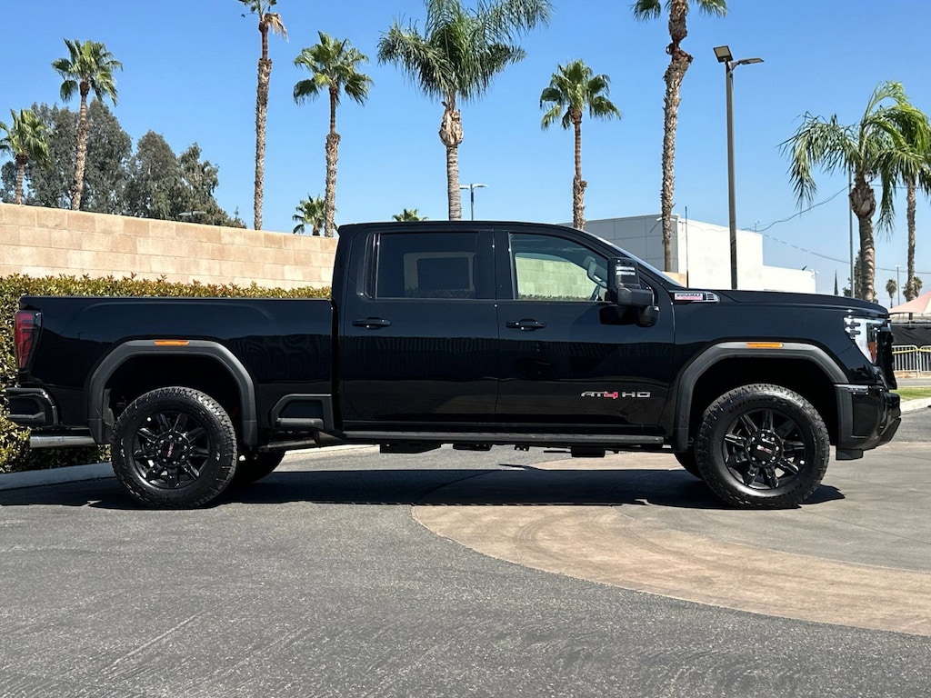 New 2025 GMC Sierra 2500 HD AT4 Truck