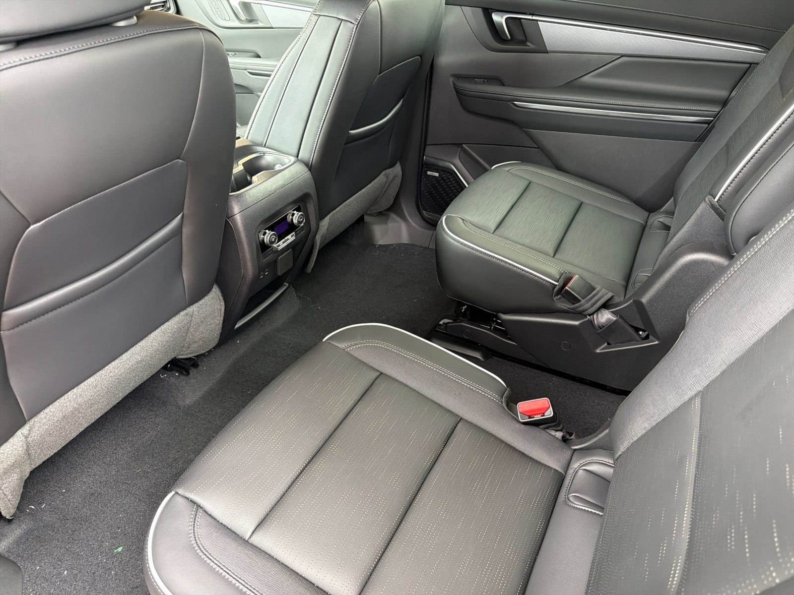 2026 Buick Enclave Sport Touring - Photo 11
