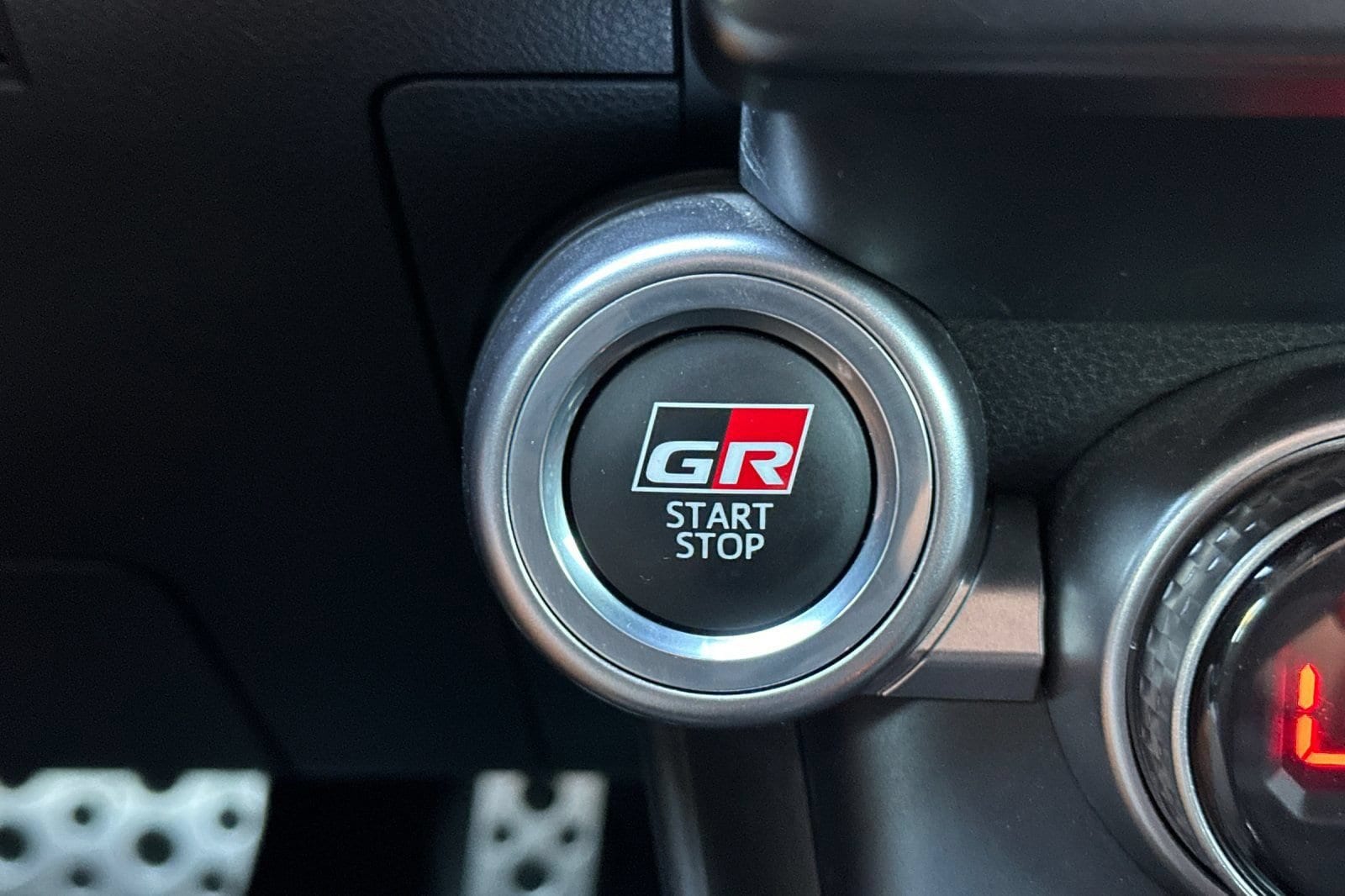 2024 Toyota GR86 Premium - Photo 20