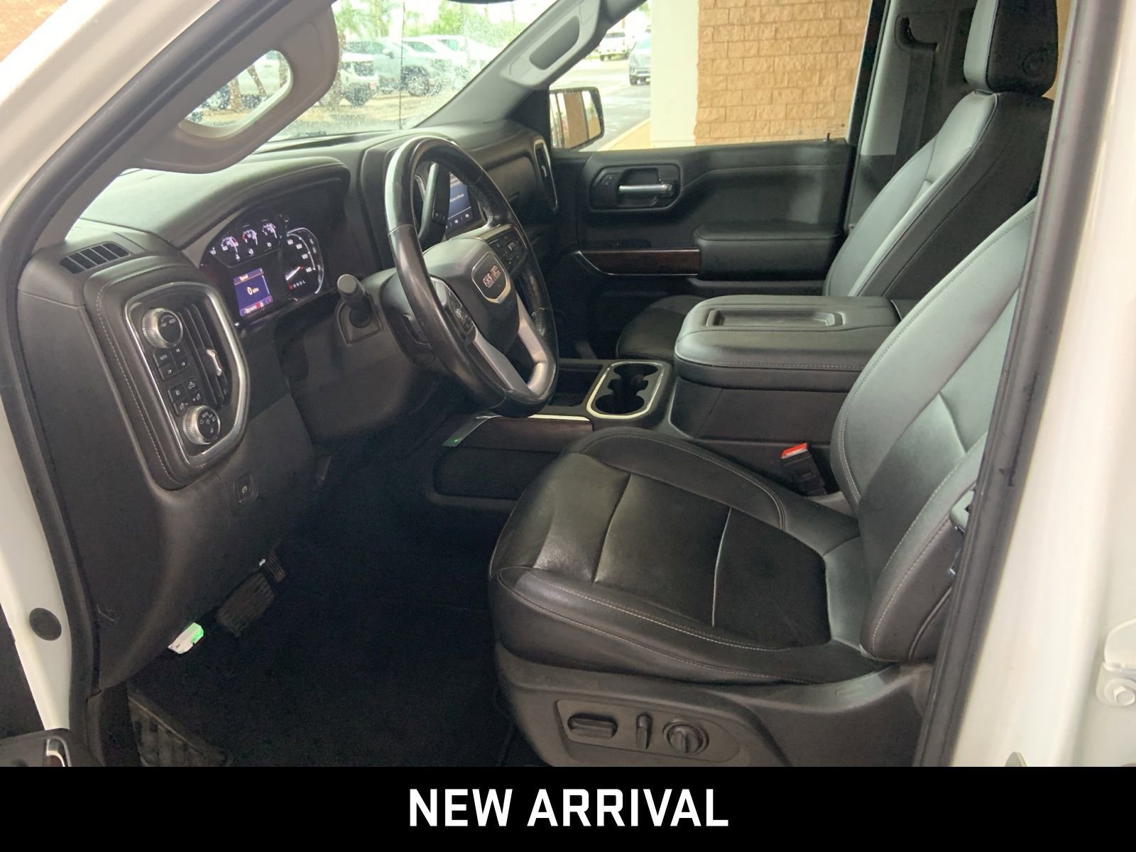 2021 Gmc Sierra 1500 SLT photo 2