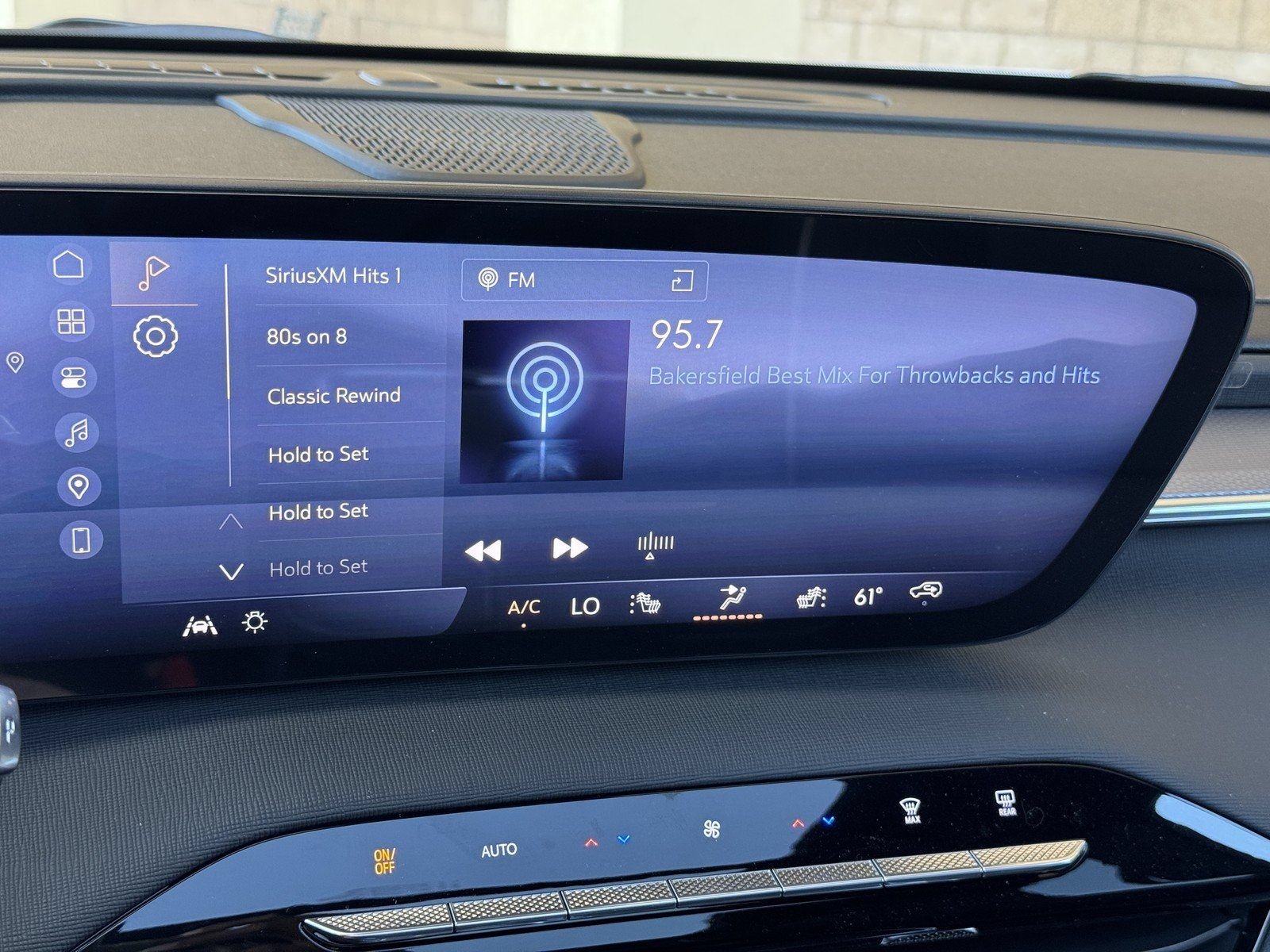 2026 Buick Enclave Sport Touring - Photo 16