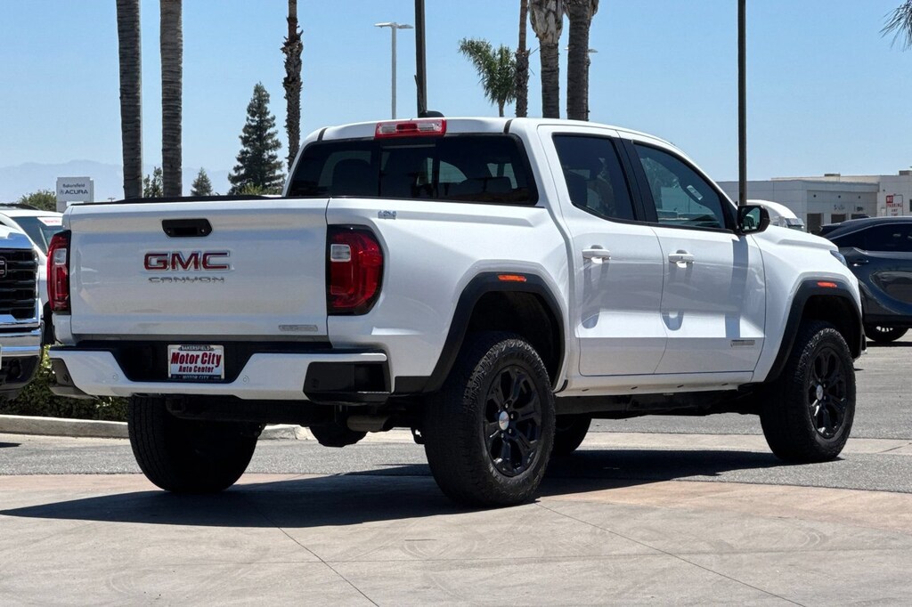 Used 2024 GMC Canyon Elevation Truck