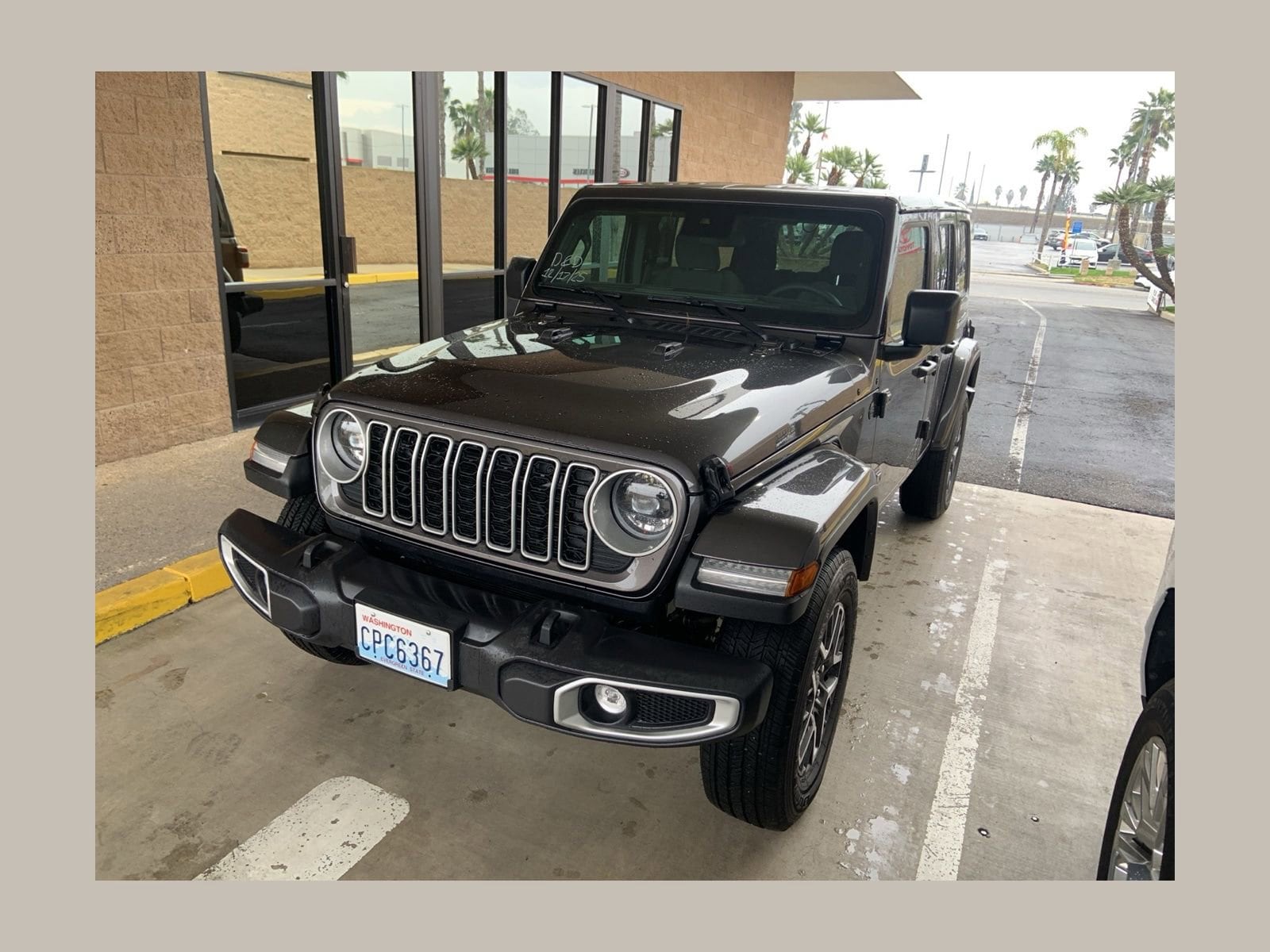 2025 Jeep Wrangler 4-Door Sahara's photo