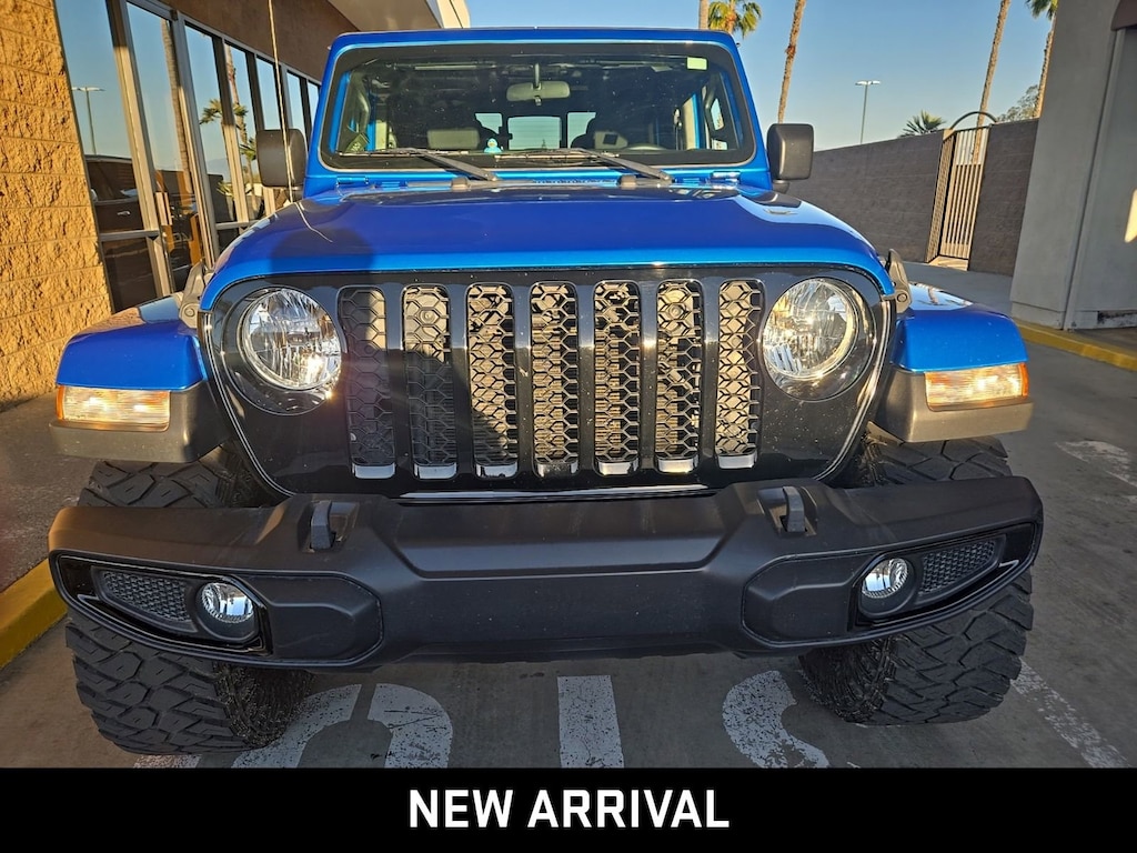 Used 2023 Jeep Gladiator Willys Truck Crew Cab