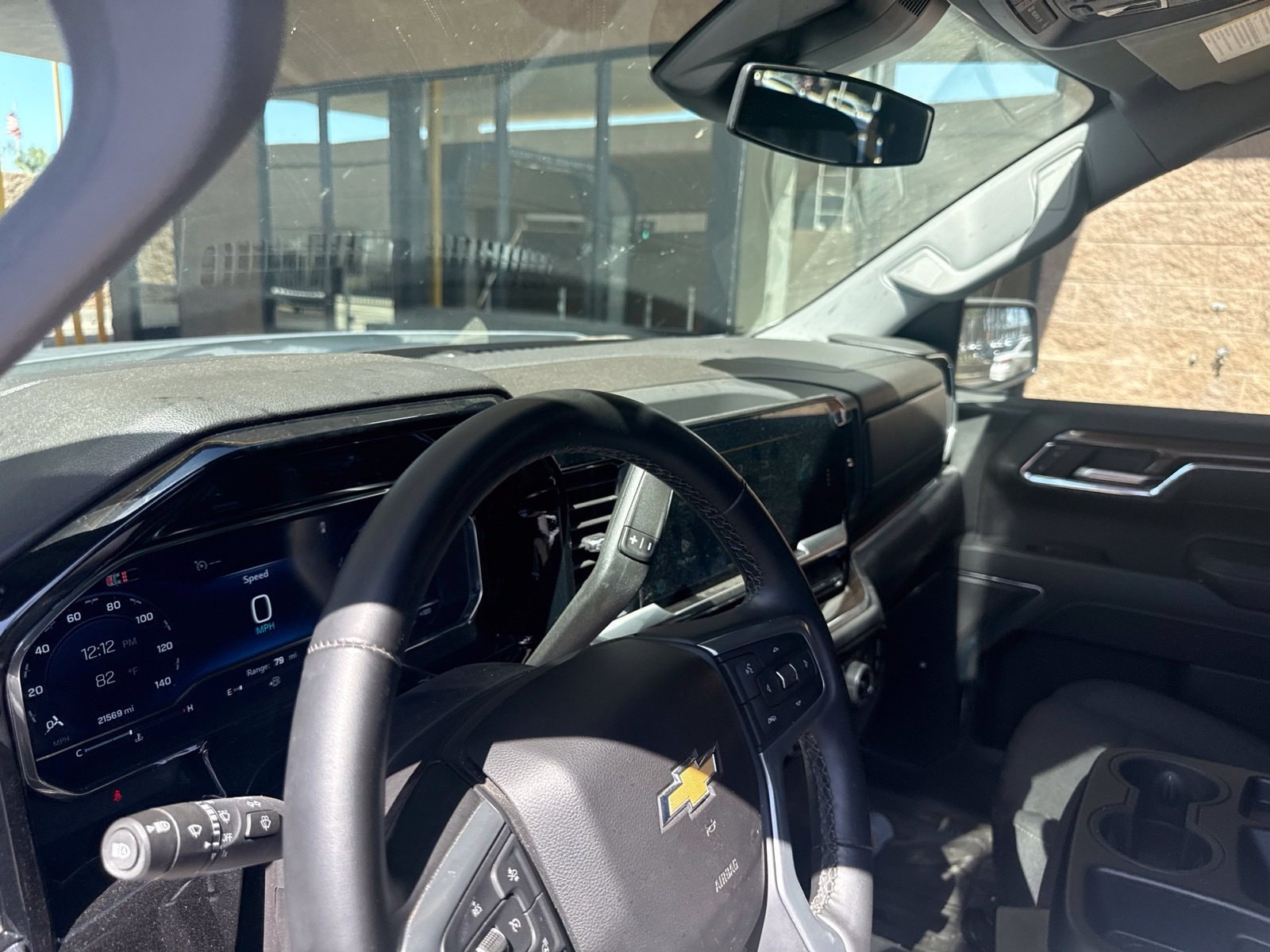 2025 Chevrolet Silverado 1500 LT - Photo 10