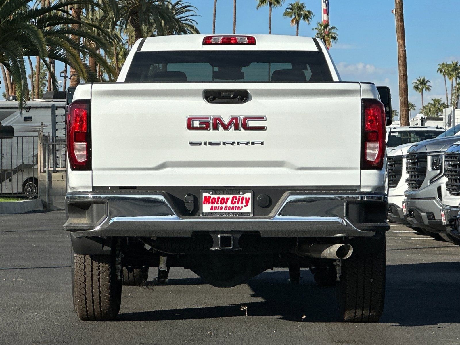 2025 GMC Sierra 2500 HD Pro photo 4