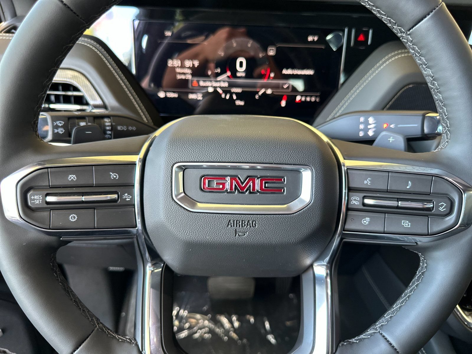 2026 GMC Yukon XL Elevation - Photo 24