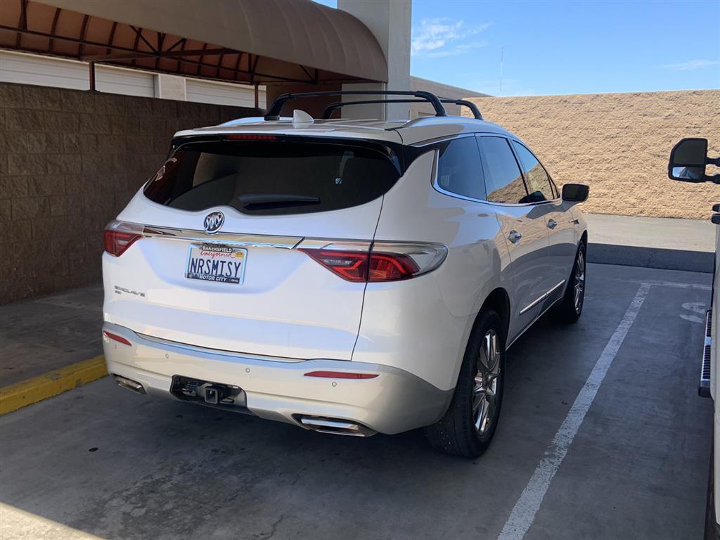 2023 Buick Enclave Premium photo 2