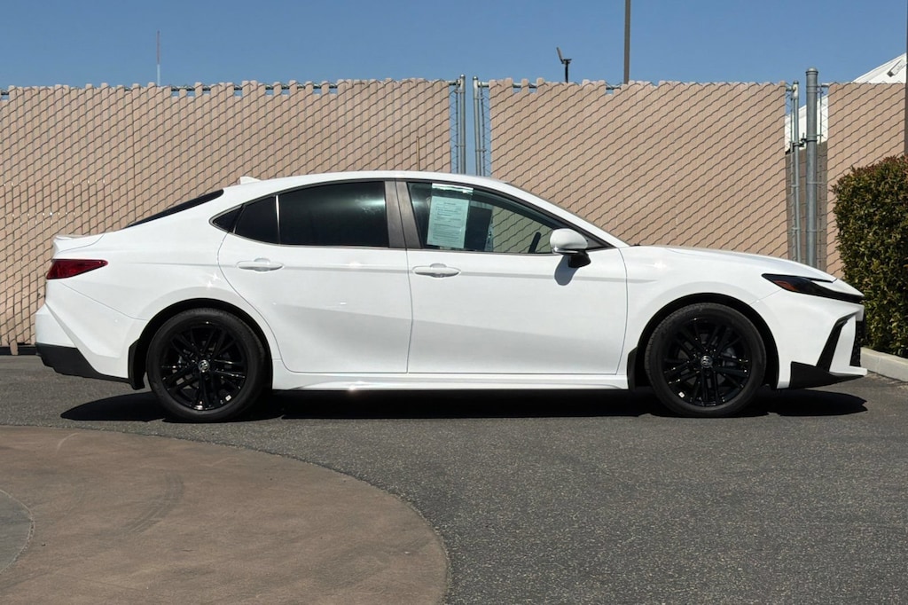 Used 2026 Toyota Camry SE Sedan