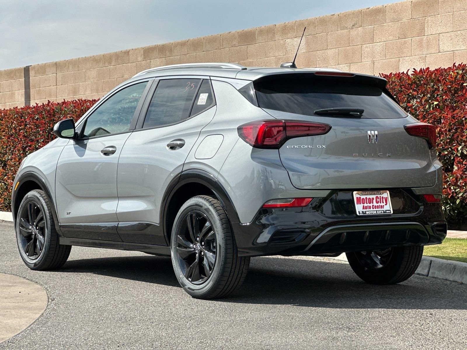 2026 Buick Encore GX Sport Touring photo 4