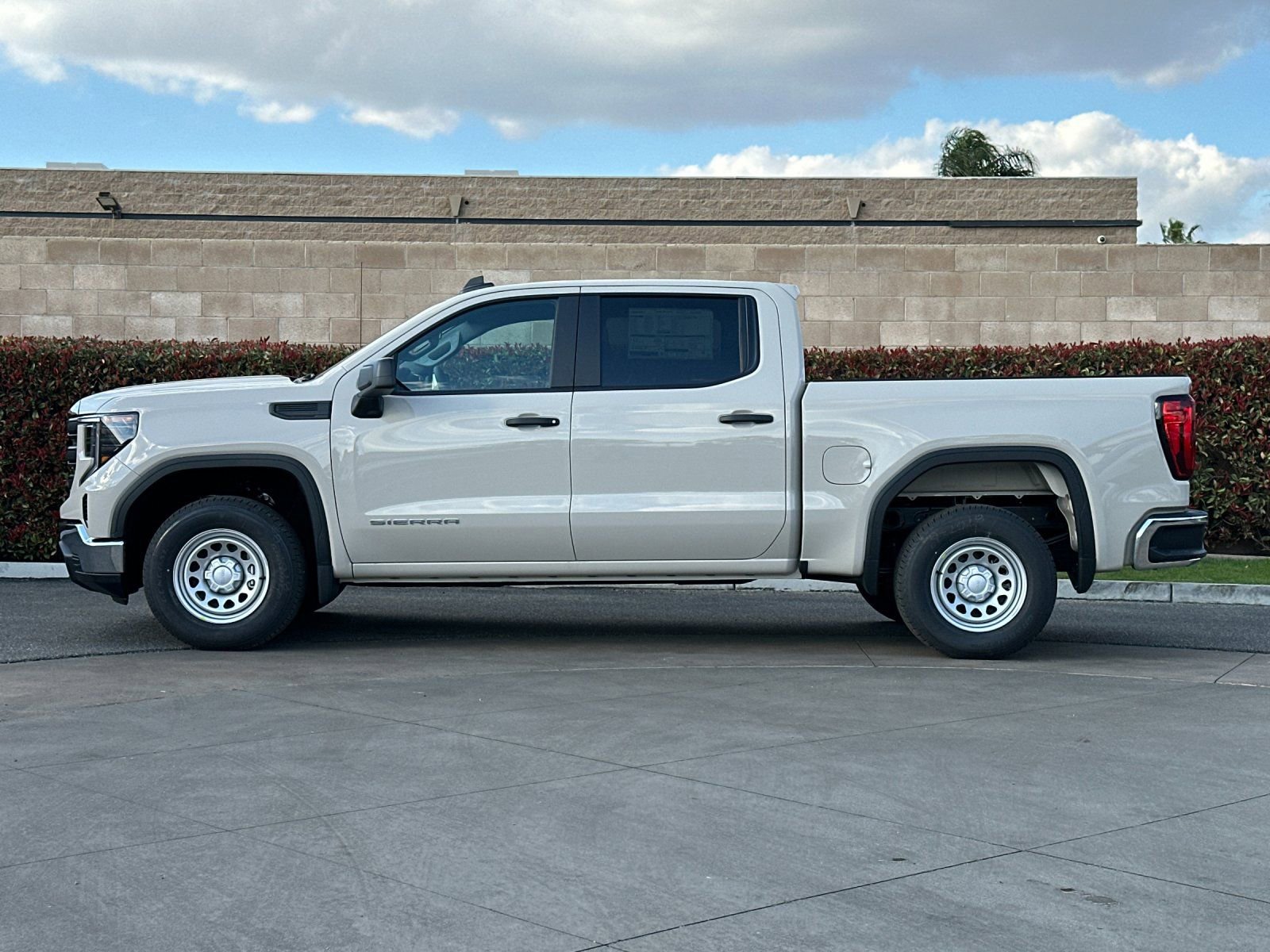 2026 GMC Sierra 1500 Pro photo 5