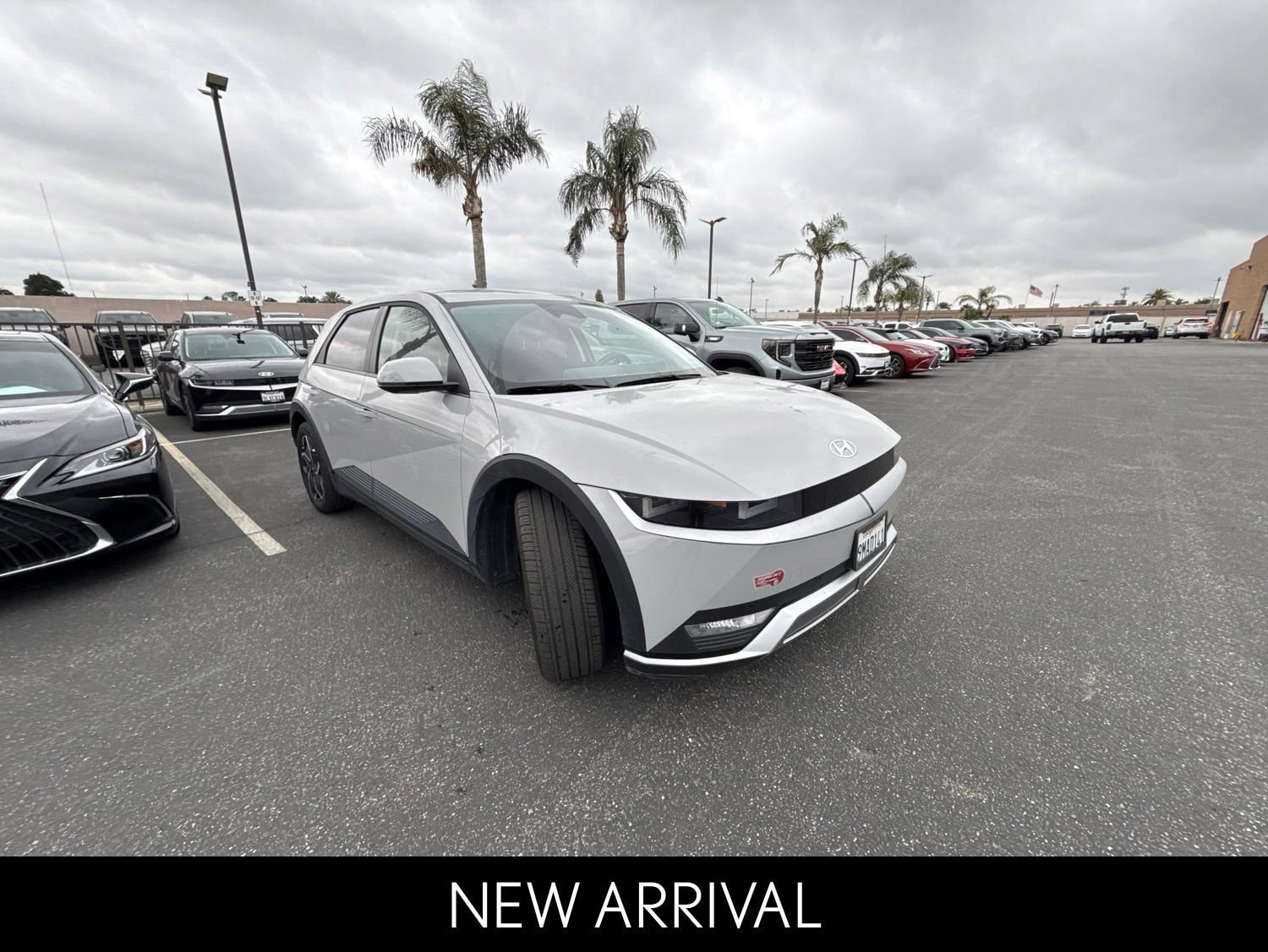 2024 Hyundai IONIQ 5 SEL photo 3